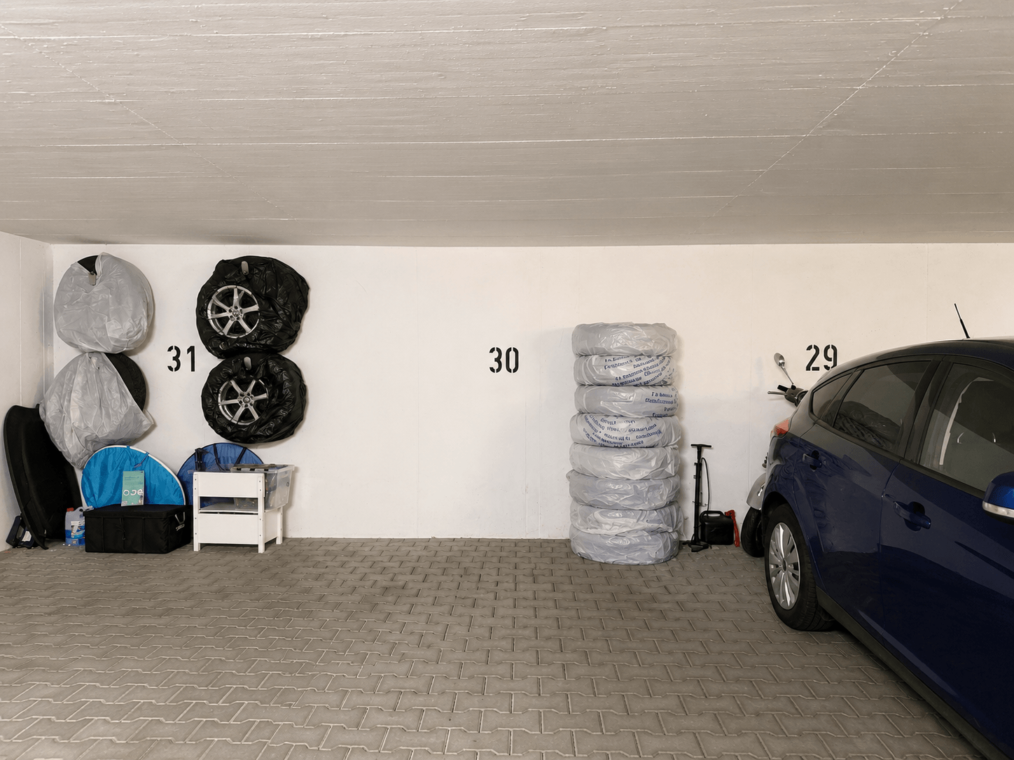 Tiefgaragenstellplatz