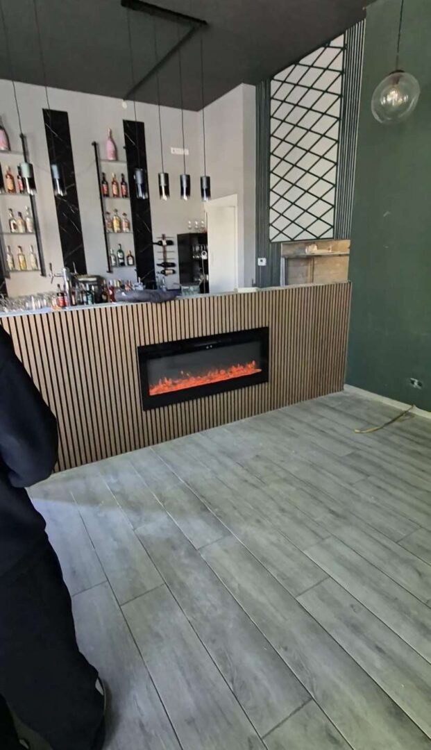 Ansicht Bar mit Gaskamin