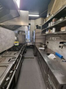 Küche vor Arbeitsbeginn