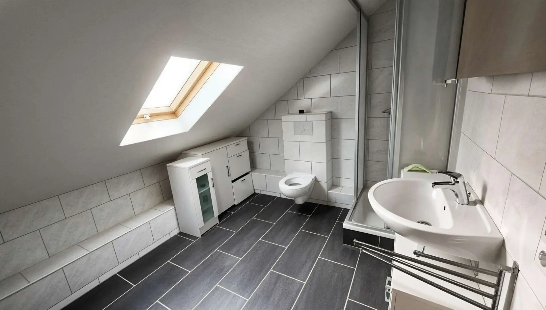 Badezimmer Dachgeschosswohnung