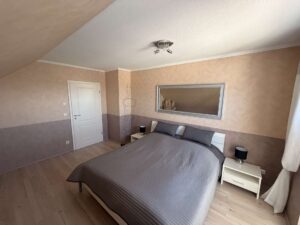 Schlafzimmer OG