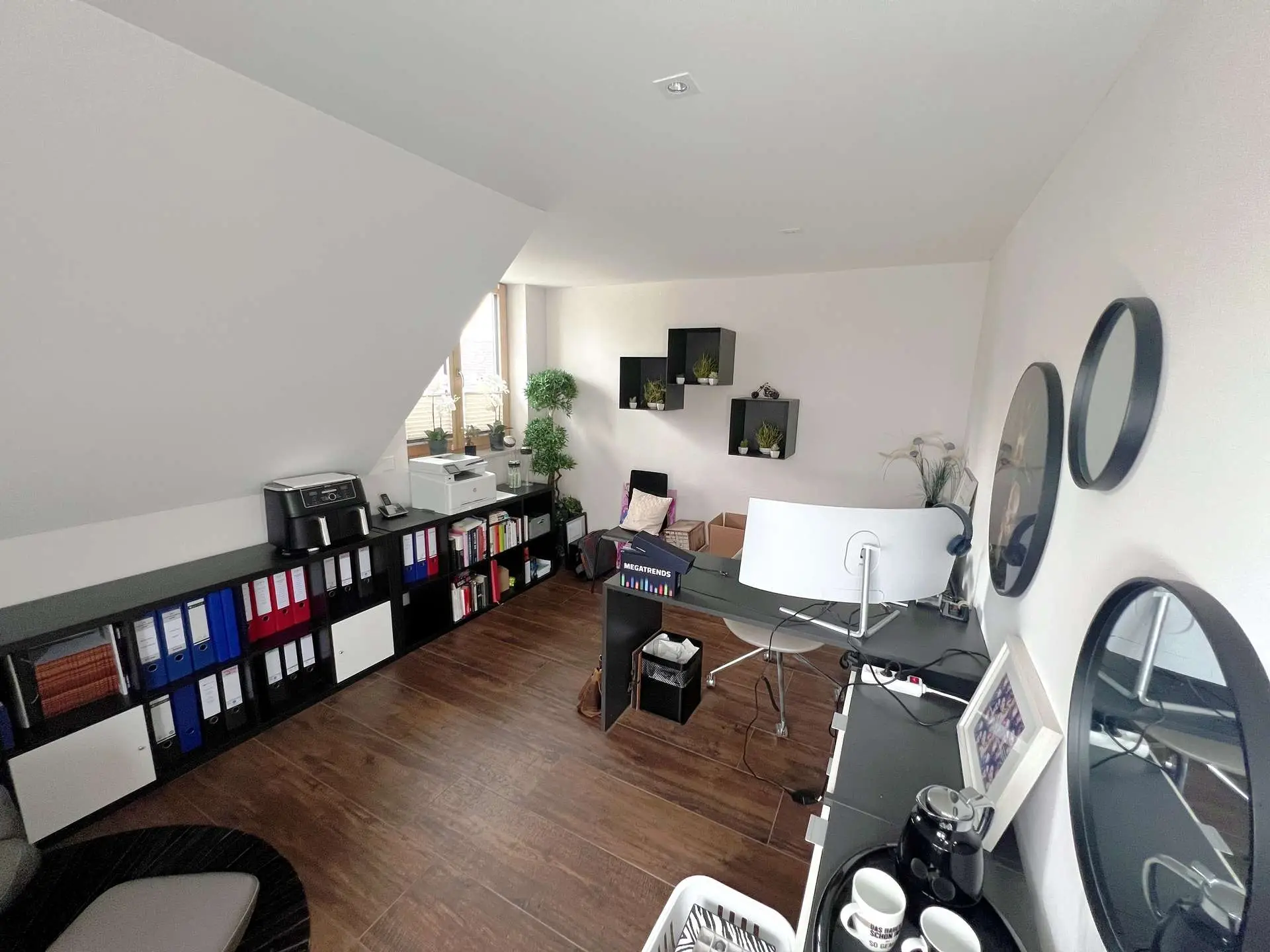Büro oder Kinderzimmer
