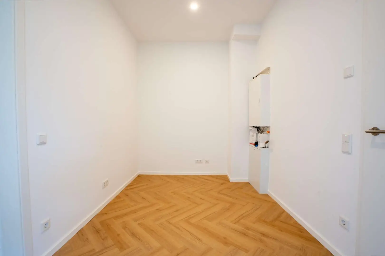 Ankleidezimmer im Elternbereich