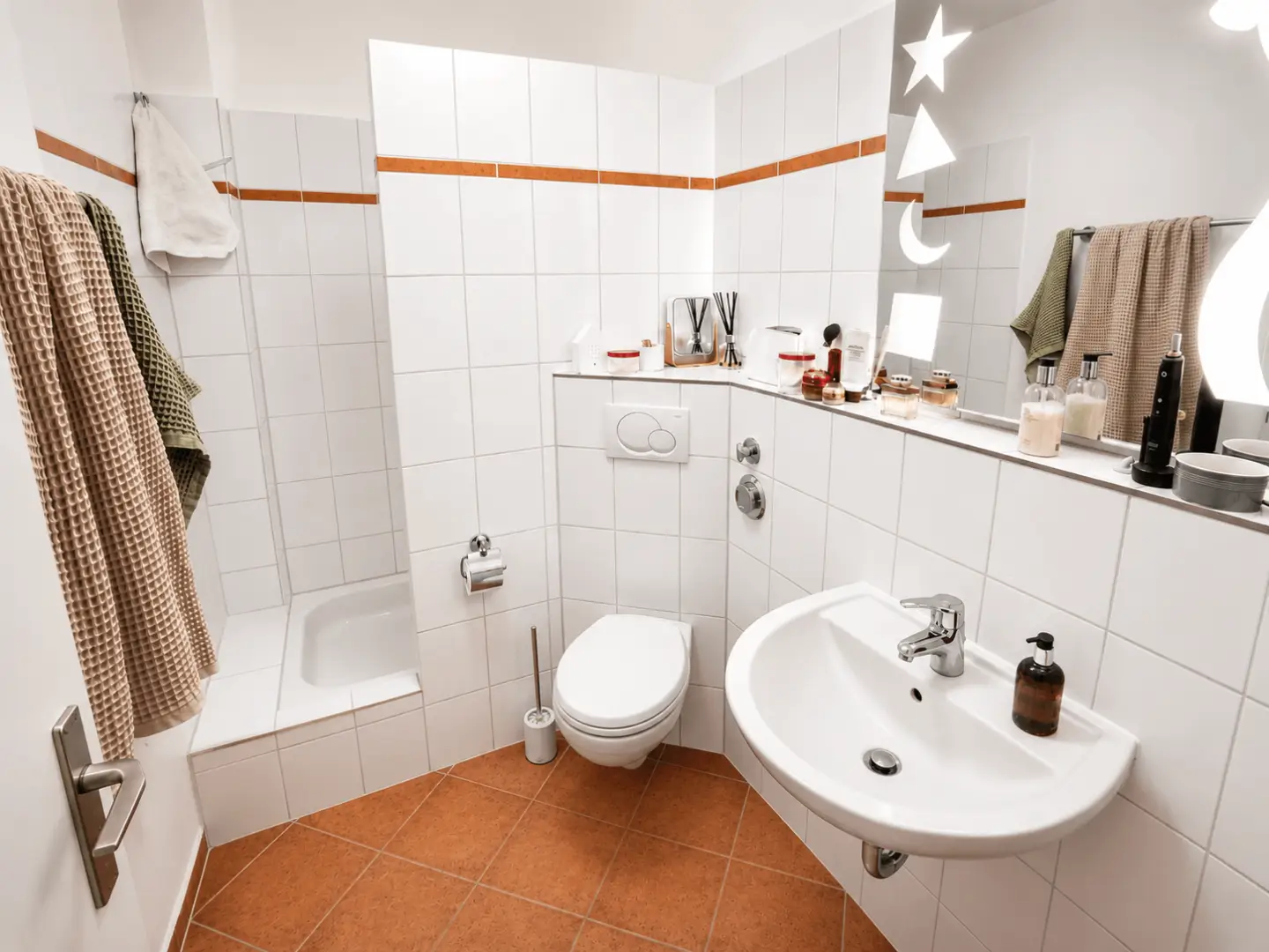 Weißes Duschbad