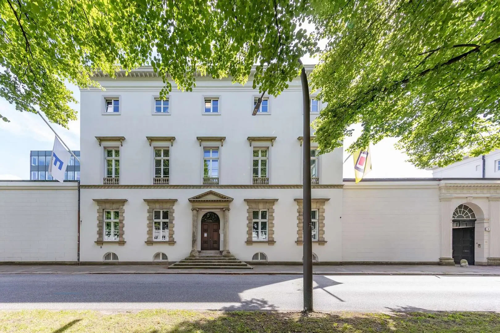 REPRÄSENTATIVE ADRESSE AN DER PALMAILLE