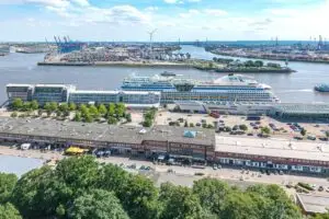 HAFENPANORAMA ALS PRÄGENDES STANDORTMERKMAL