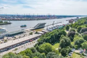 EXLUSIVE LAGE ZWISCHEN ELBE, HAFEN UND STADT