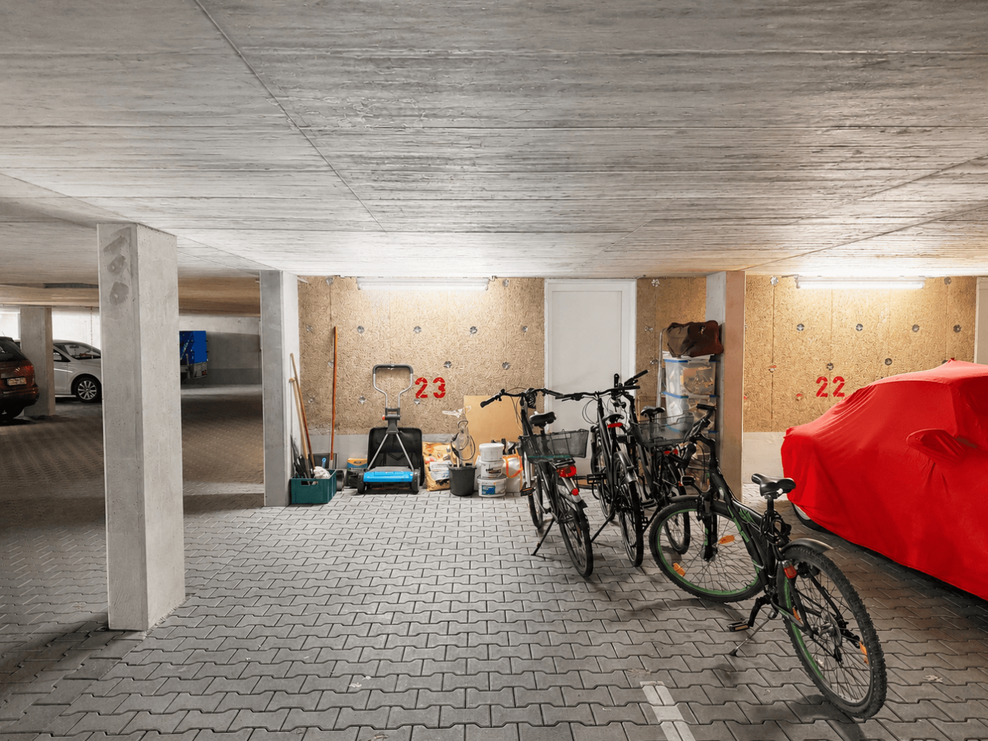 Tiefgarage Stellplatz
