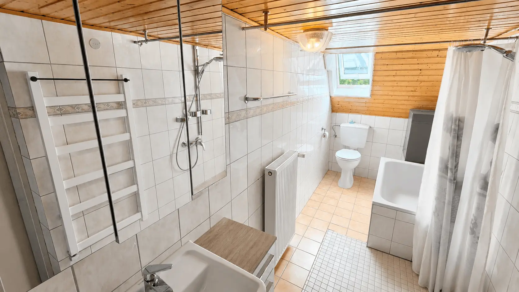 Badezimmer Einliegerwohnung