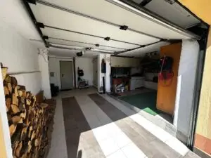 Garage mit Werkstatt