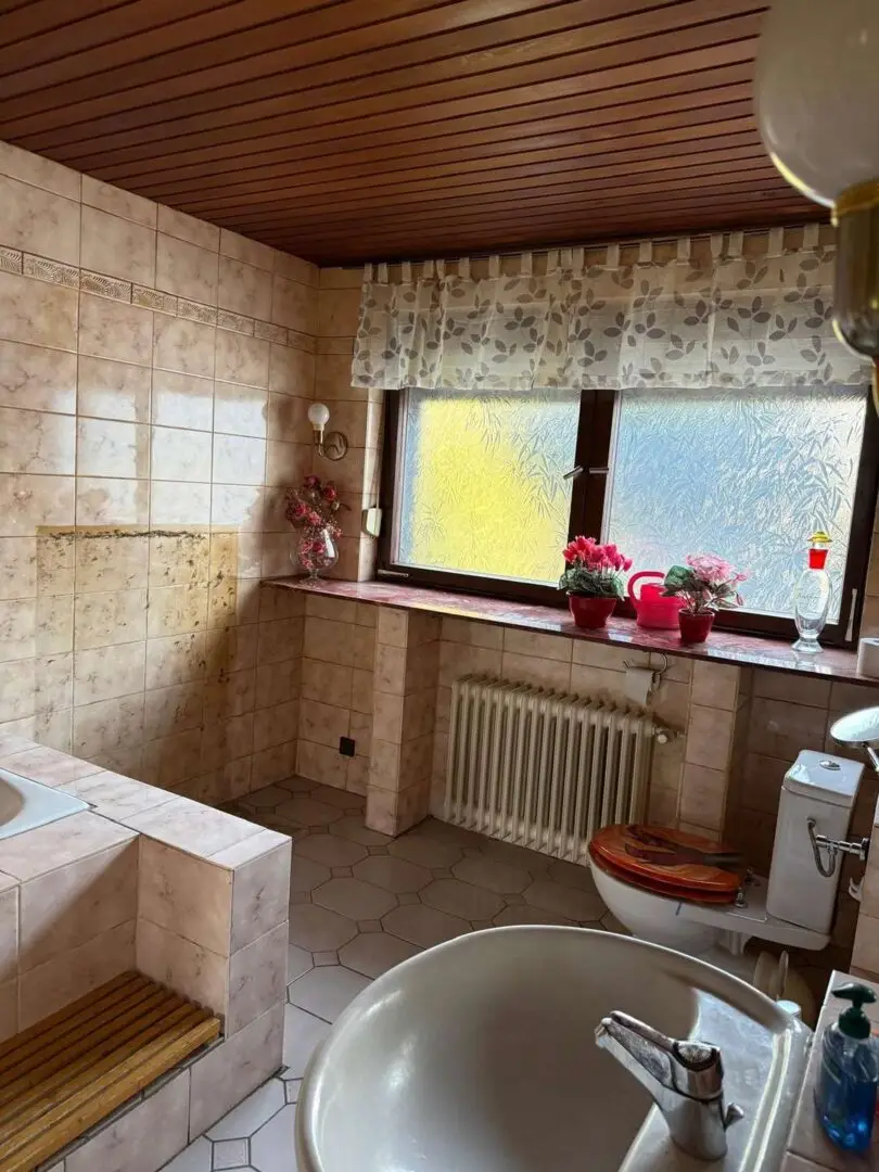 Badezimmer EG