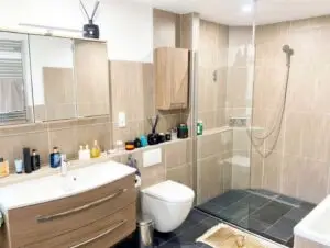Badezimmer Erdgeschoss