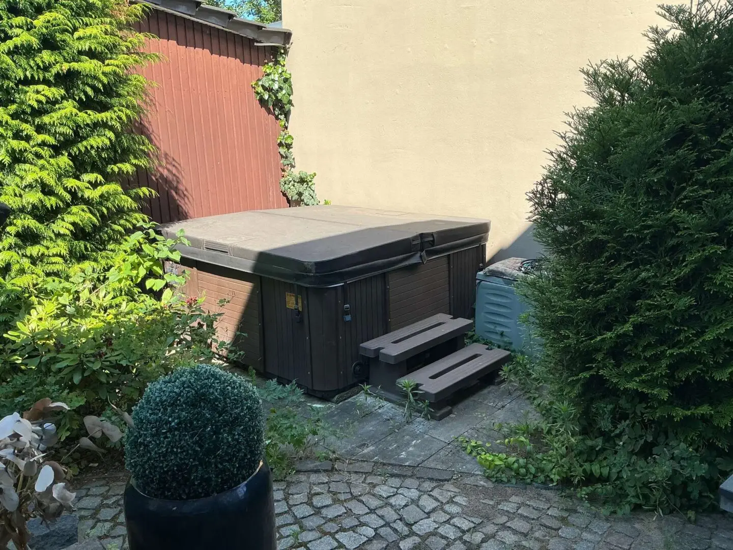 Außenbereich mit Whirlpool