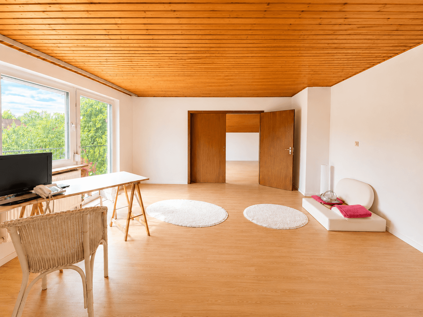 Schlafzimmer mit Balkon
