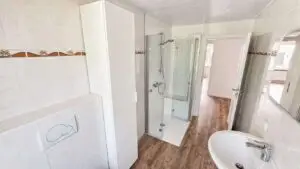 Dusche EG
