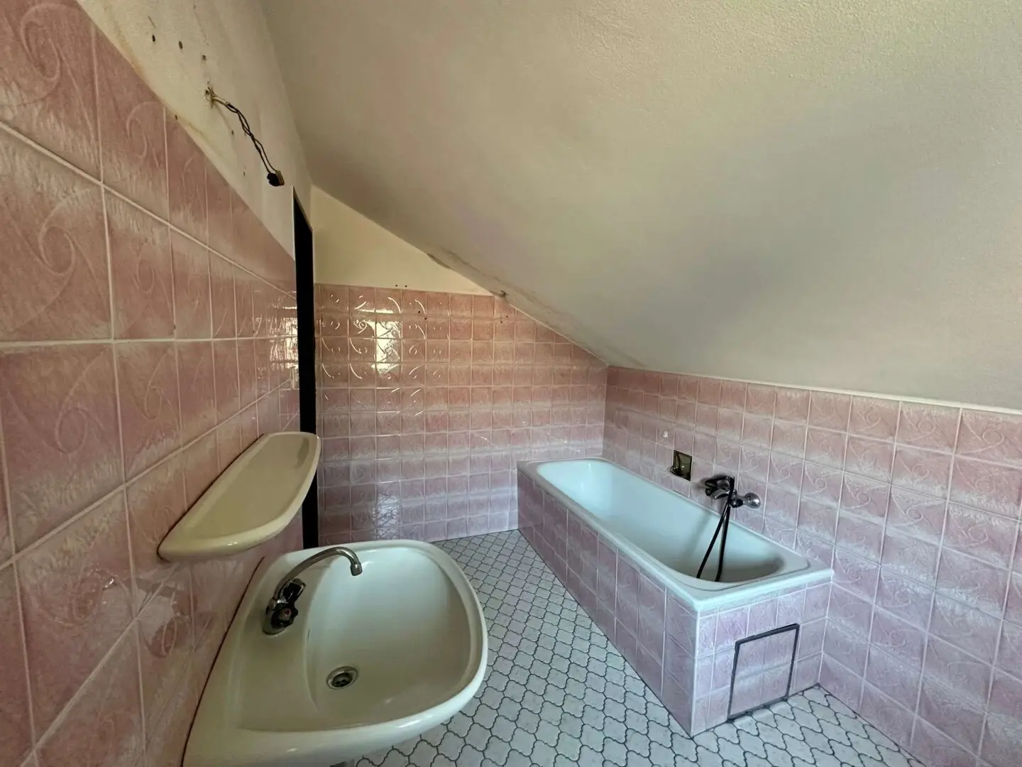 Badezimmer Dachgeschoss