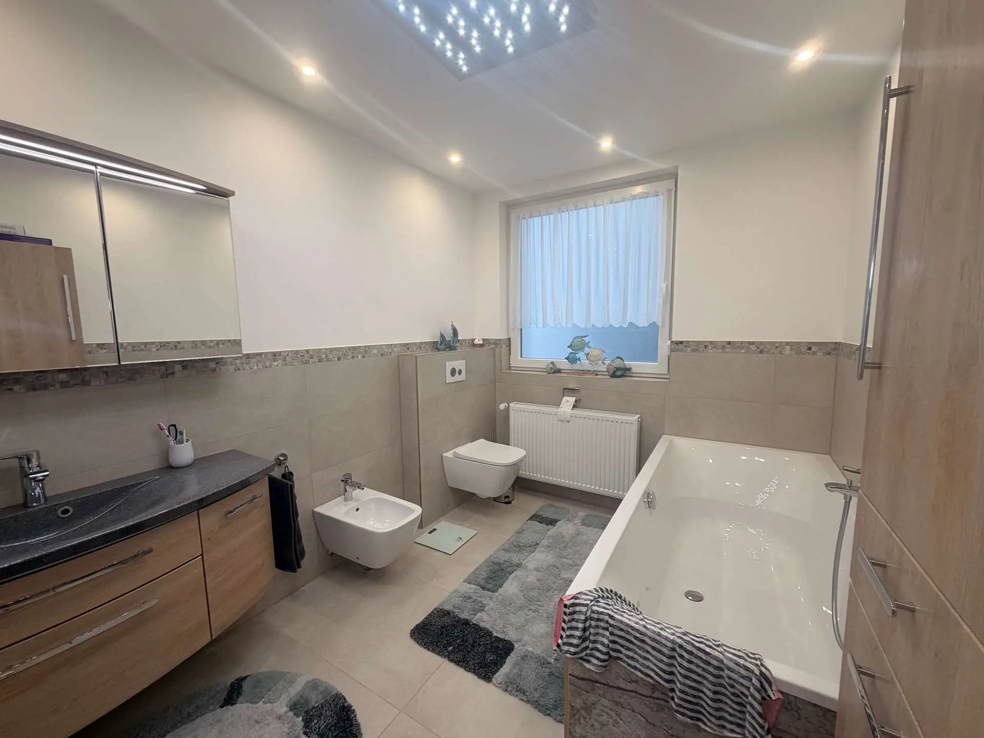 Badezimmer EG
