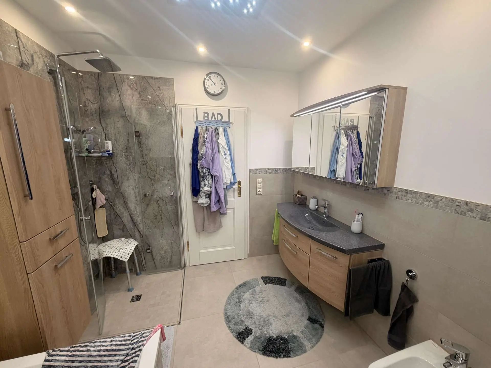 Badezimmer EG