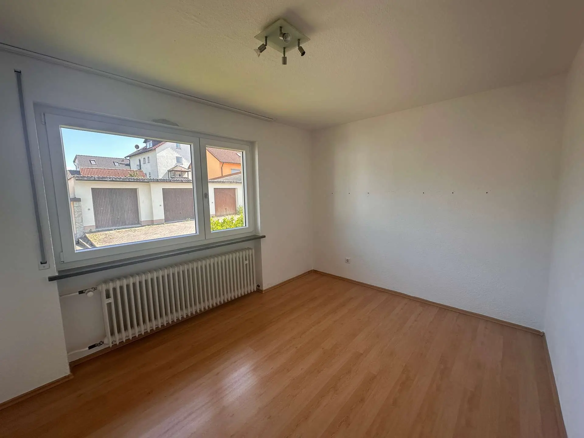 Zimmer 2 EG