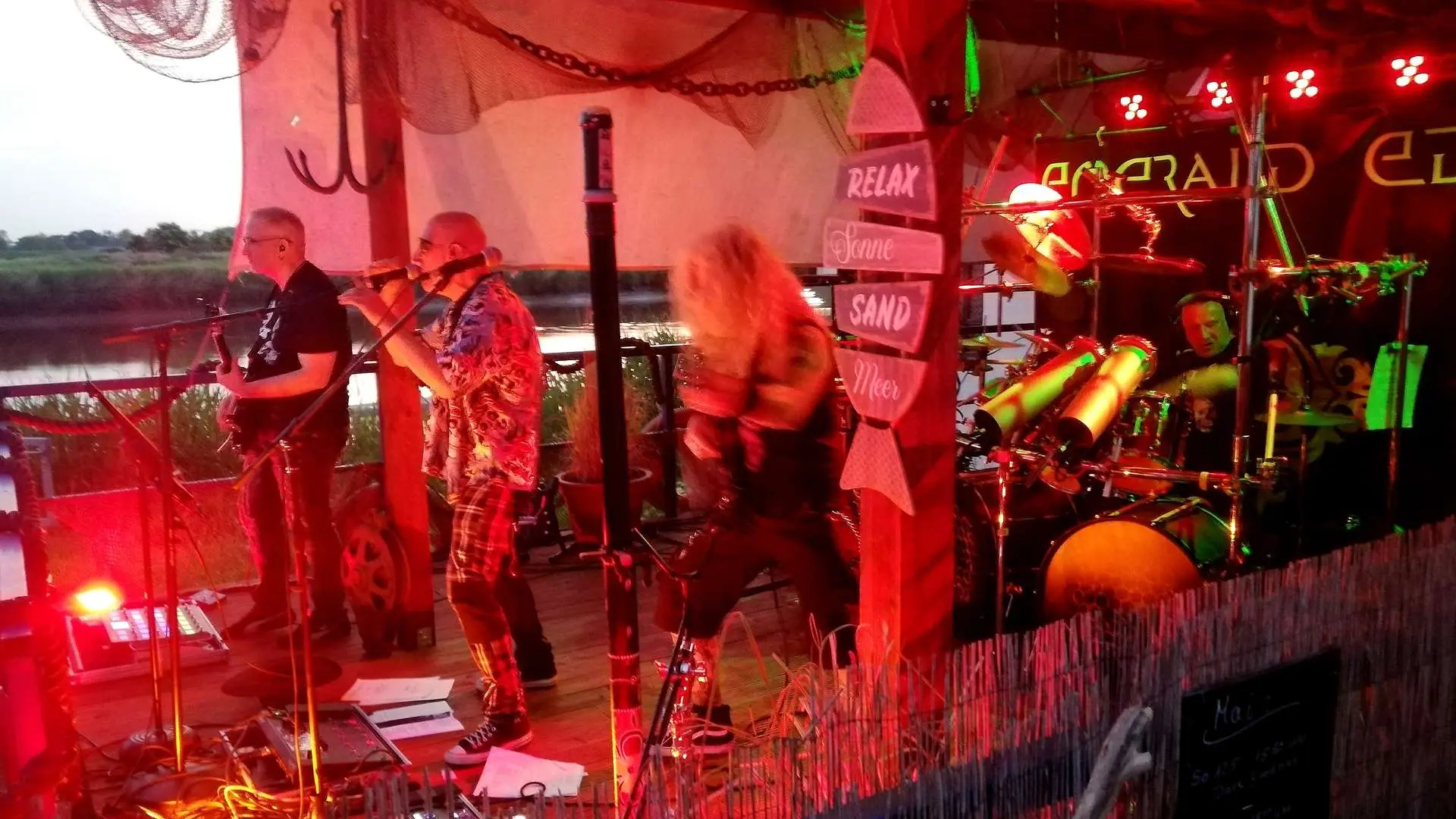Strandbar live2