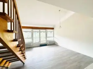 Wohnbereich mit Treppe