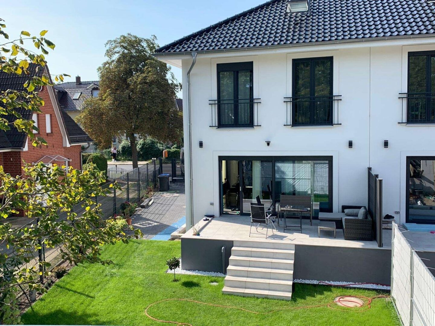 Sonniger Gartenblick DHH