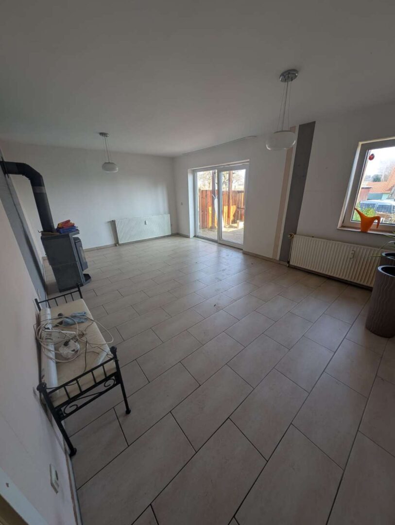 Wohnzimmer EG Whg.1 geräumt