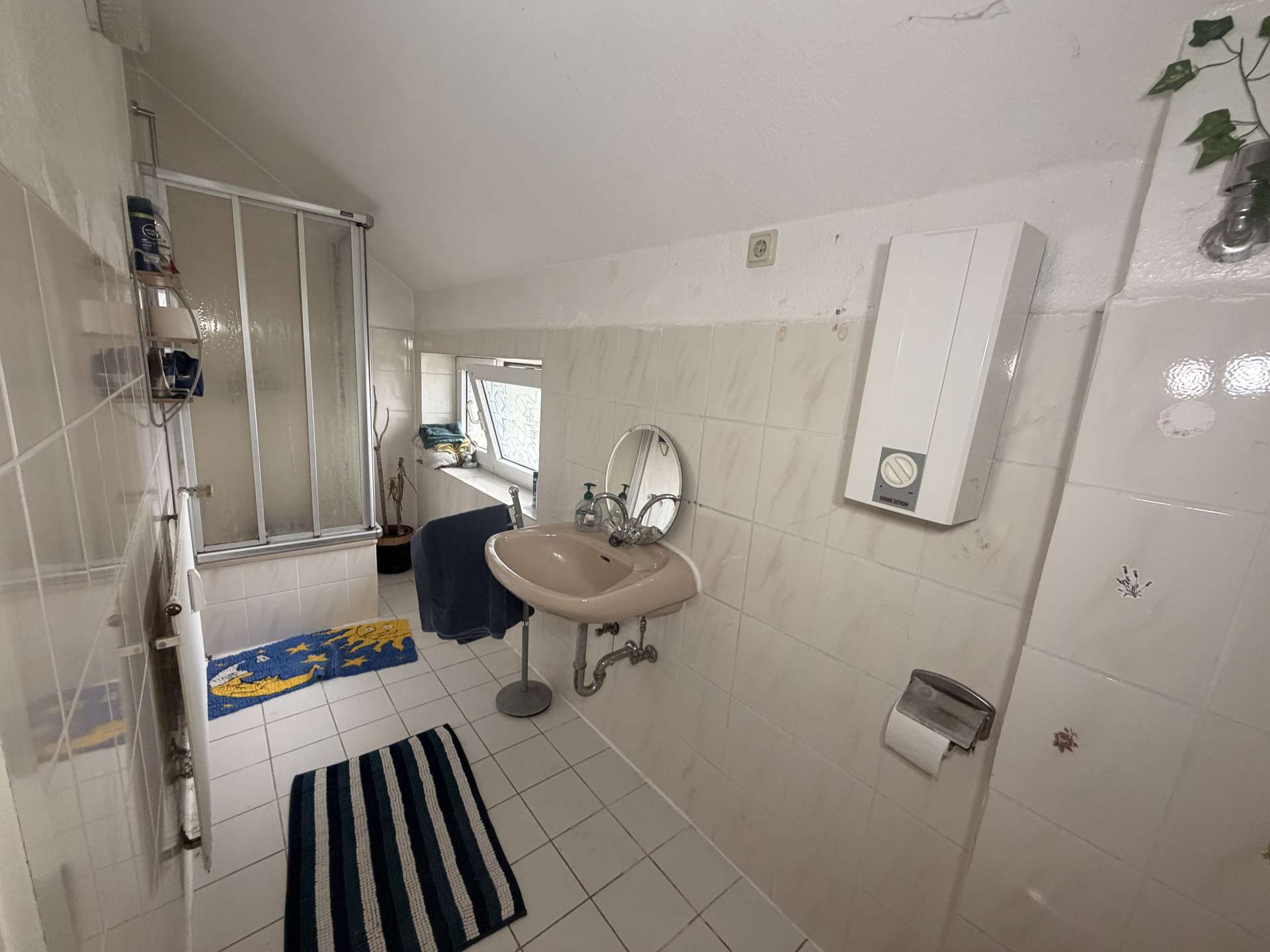 Badezimmer 2.OG