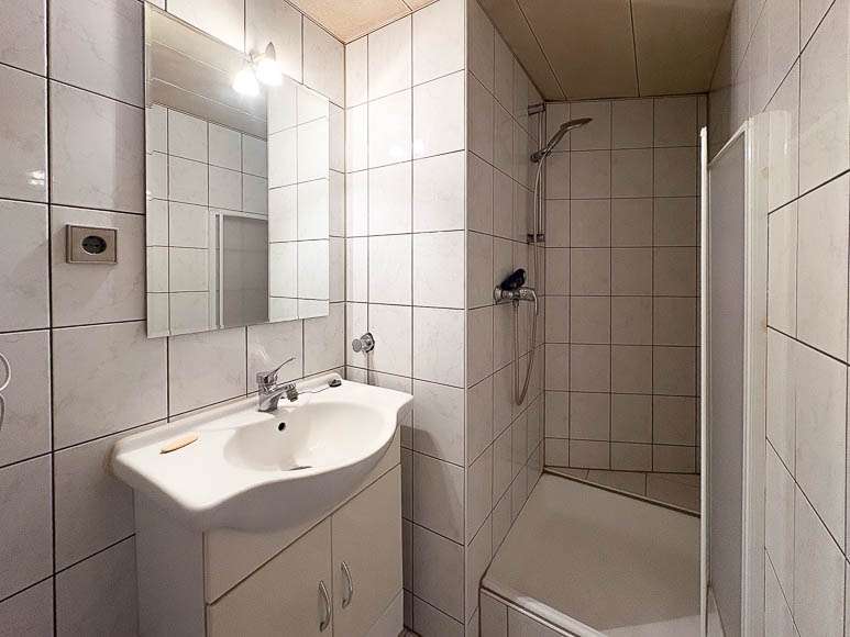 Bad 1 m. Dusche