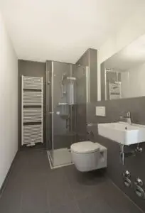 Gäste WC mit Dusche
