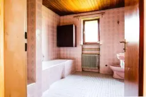 Badezimmer EG