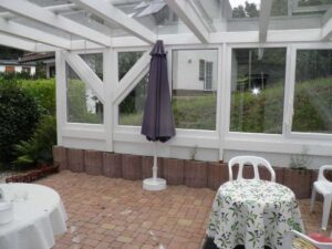 überdachte Terrasse
