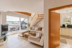 Wohnzimmer und Küche