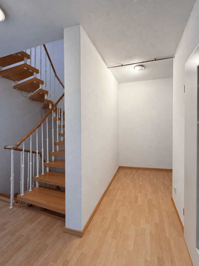 Flur mit Treppe