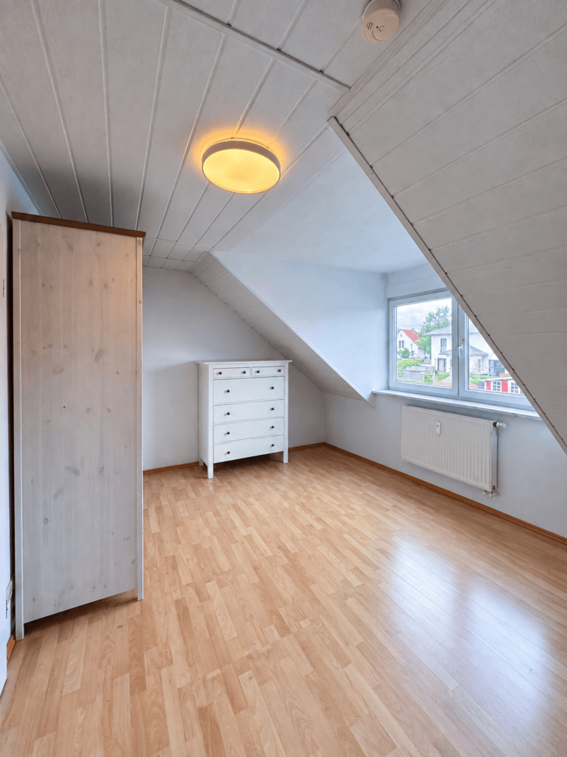 Schlafzimmer 02