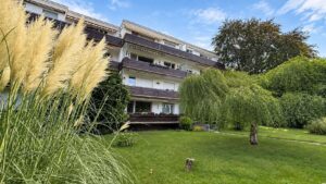 Frontansicht Straßenseite