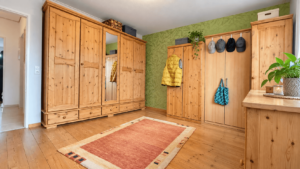 Schlafzimmer 1