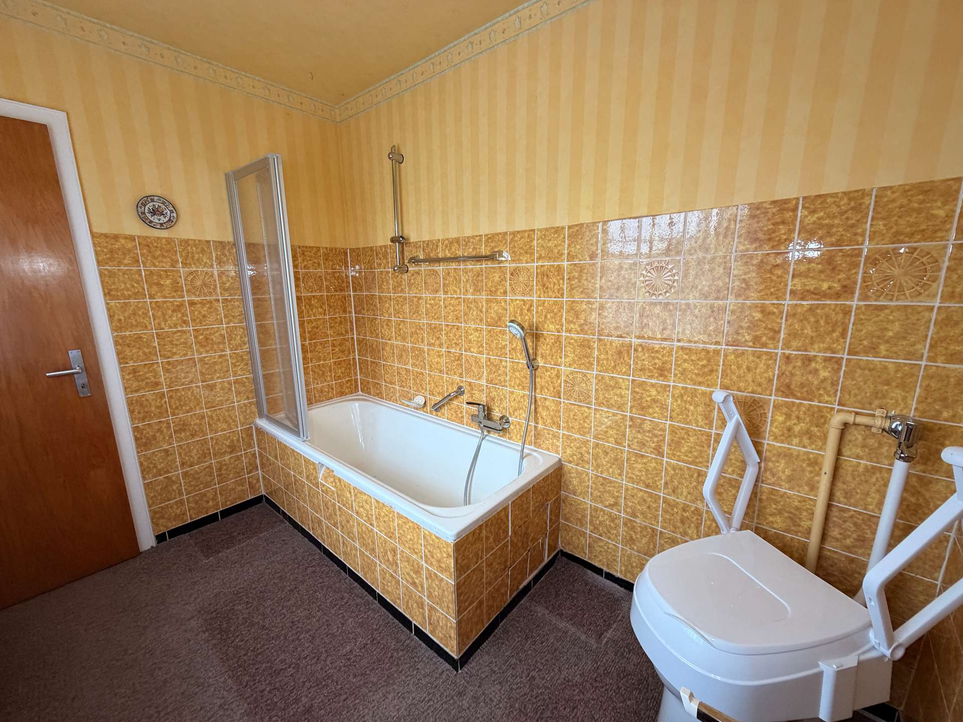 Badezimmer EG