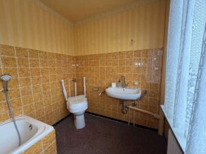 Badezimmer EG