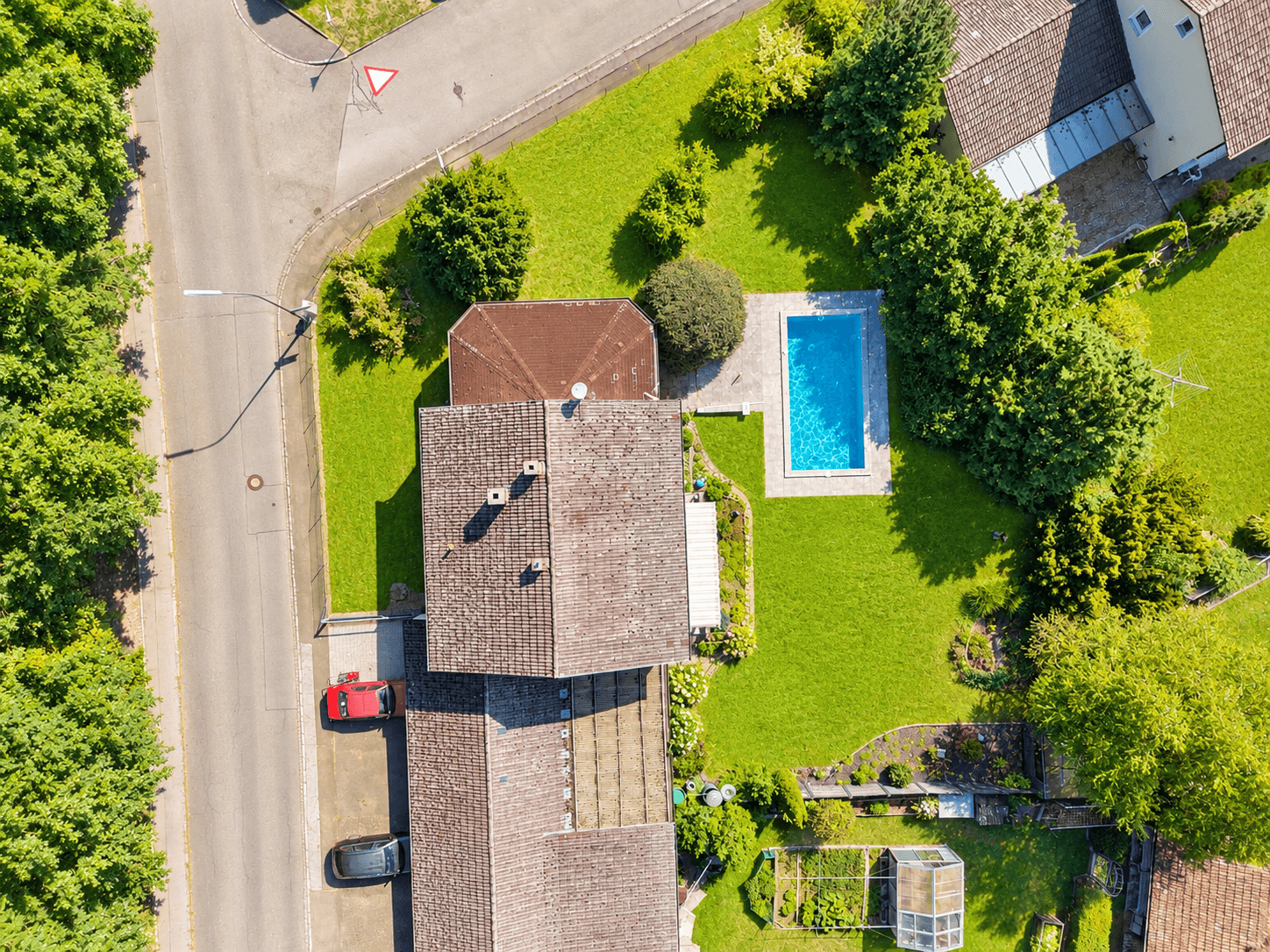 Drone.Haus und Garten von oben