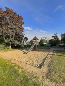 Spielplatz im Innenhof