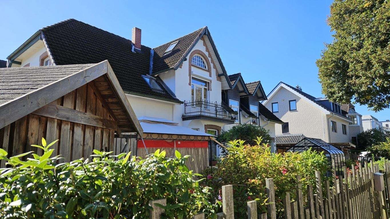 2520 Villa Aussenansicht
