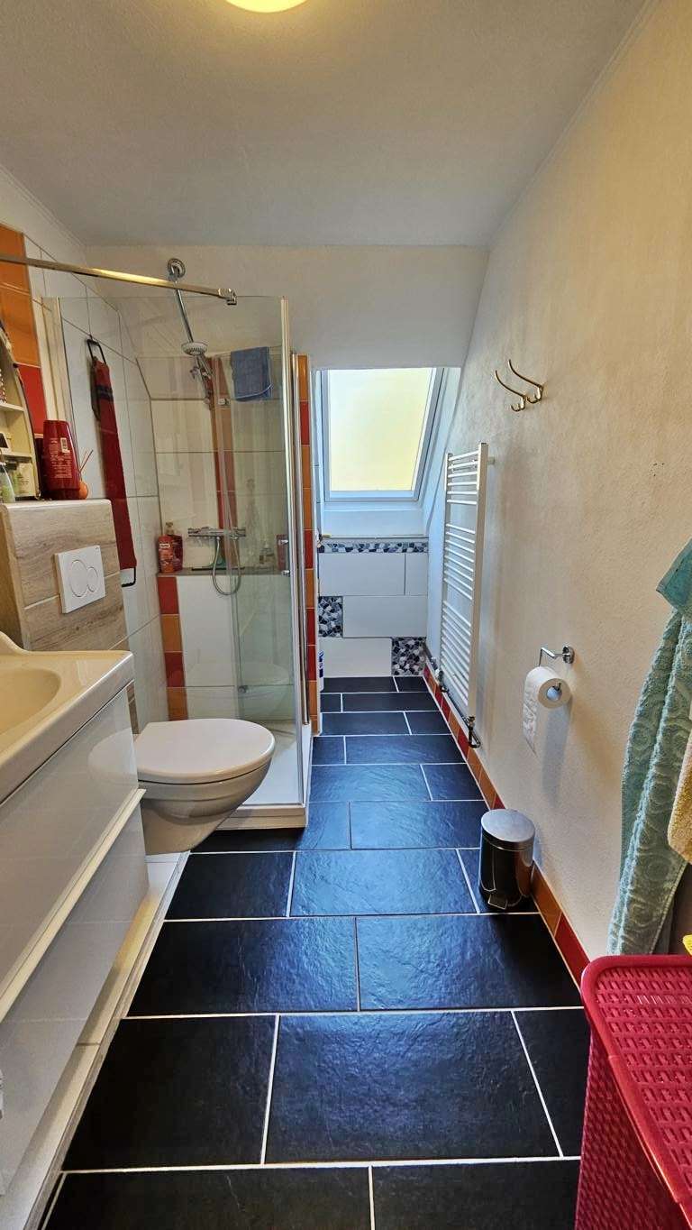 2520 Villa OG Bad