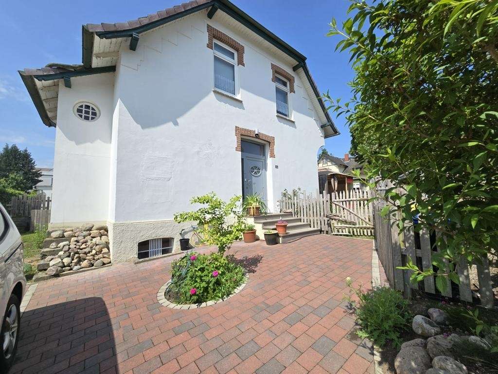 2520 Villa Eingang