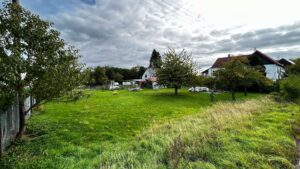Grundstück(Bauplatz) mit Garten