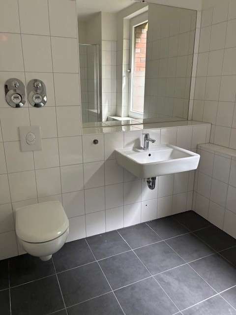 Badezimmer 1