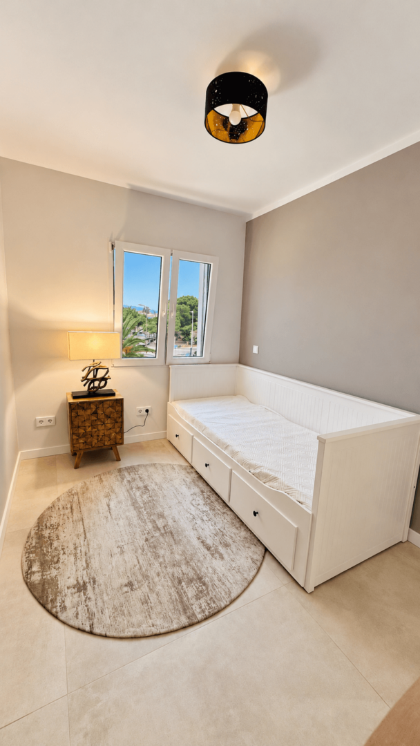Schlafzimmer 2